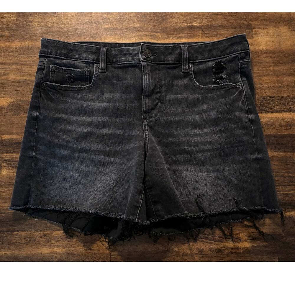 American Eagle Women’s 16 Shorts Midi Black Denim Jean 6" Inseam Destressed
